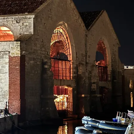 بيت ضيافة Dimora A' Muciara