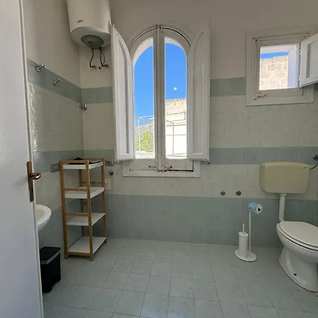 بيت ضيافة Dimora A' Muciara 4*