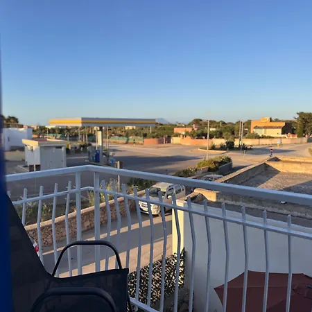 Dimora A' Muciara بيت ضيافة