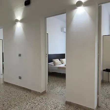 Dimora A' Muciara بيت ضيافة 4*